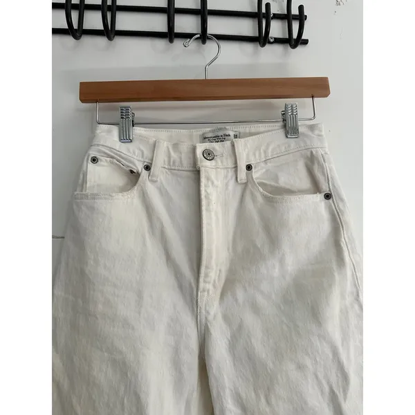 Abercrombie & Fitch Ultra High Rise Cropped Wide Leg Jeans White Size 24 - Image 2
