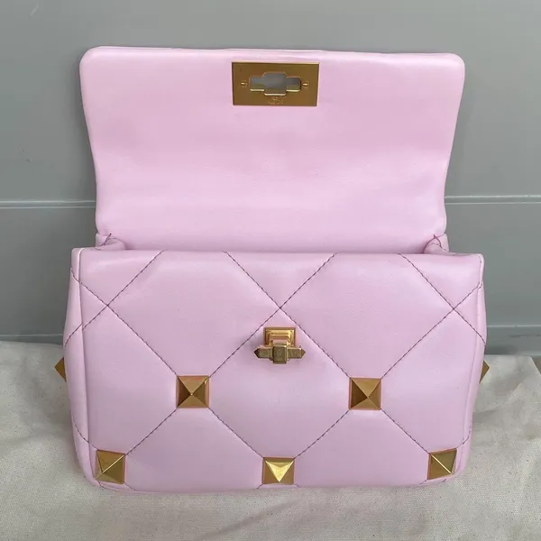 Valentino Garavani Roman Stud Medium Quilted Chain Shoulder Bag - Image 10