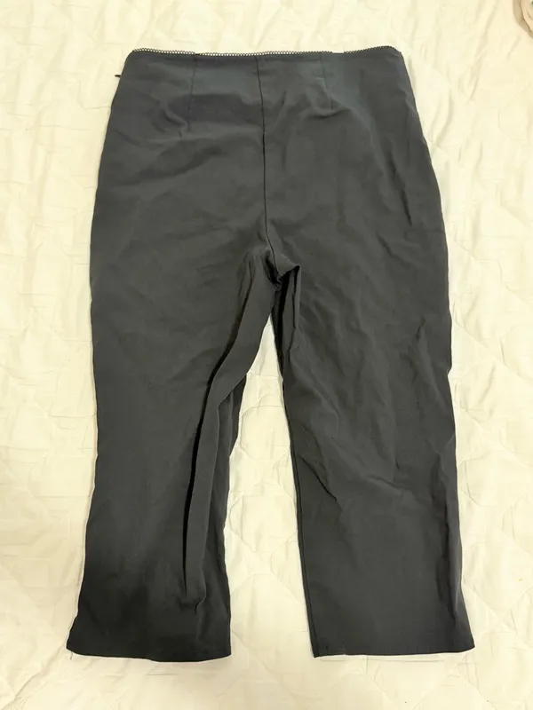 Capris Urban Outfitters - Image 2