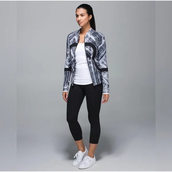 Lululemon Find Your Bliss Reversible Full Zip Jacket Black White Mesh Womens‎ 4 - Image 3