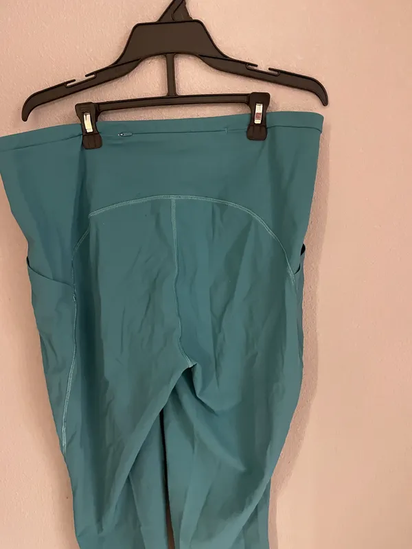 Lululemon Leggings - Image 4
