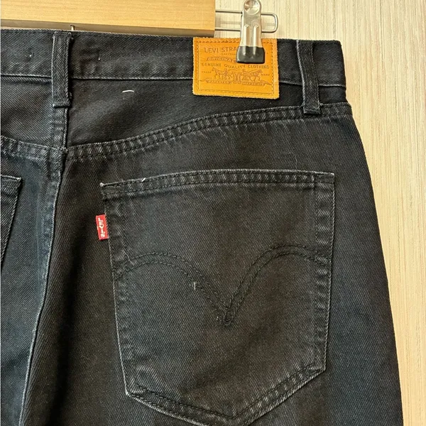 Levi's HIGH LOOSE FLARE Black Denim Wide Leg‎ Jeans Size 32 - Image 4
