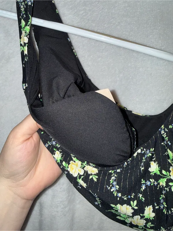 NWT Aerie size xl black floral swimsuit top - Image 4