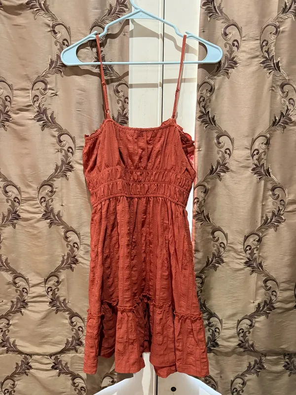 Pretty Little Thing Rust Flowy Dress - Image 2
