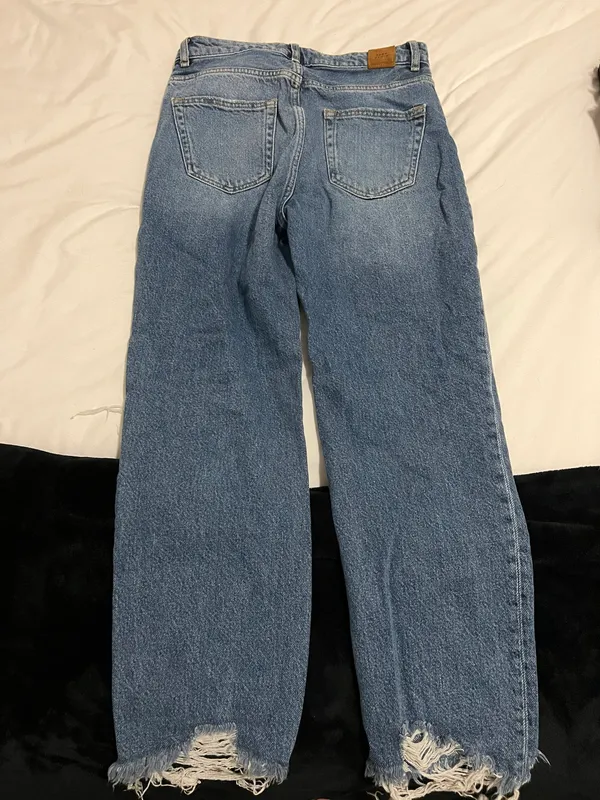 ZARA HIGH RISE BOYFRIEND JEANS - Image 5