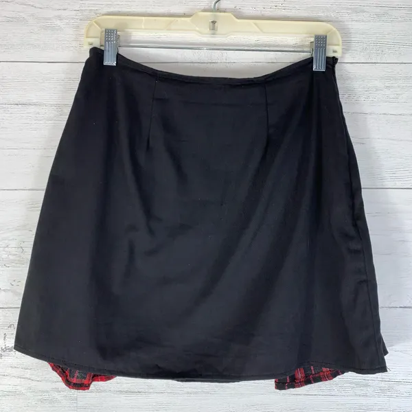 Romwe plaid mini pleated skirt juniors size M 28" waist red/black - Image 3