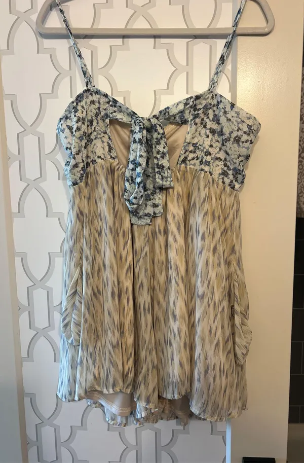 Rose and Remington Romper Tan Size L - Image 2