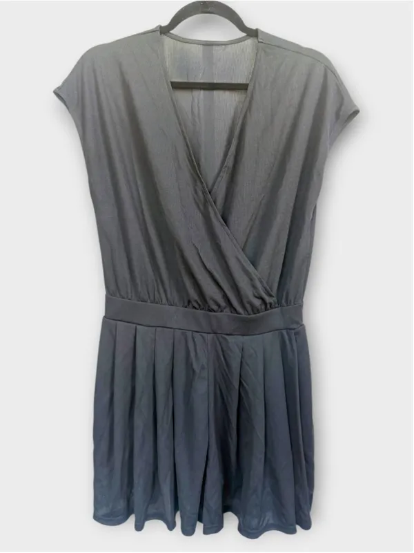 Size M Halara V Neck Short Sleeve Pocket Waffle Casual Romper - Image 2