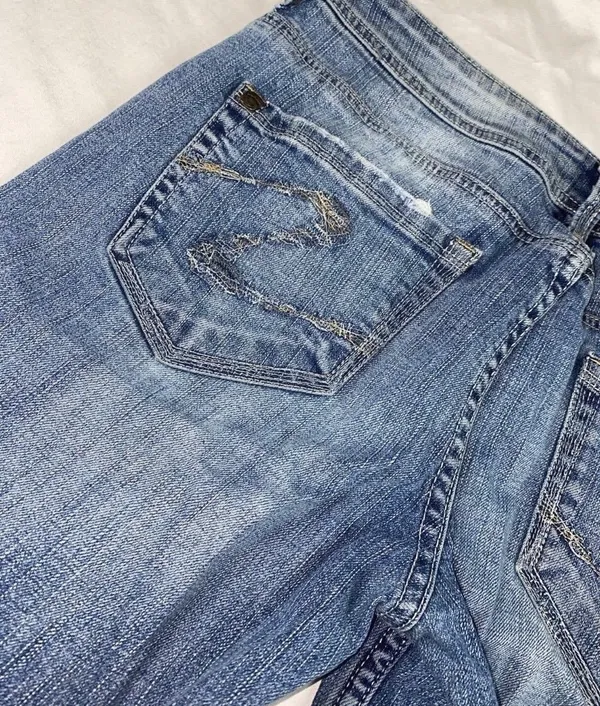 Silver Jeans Co - Image 6