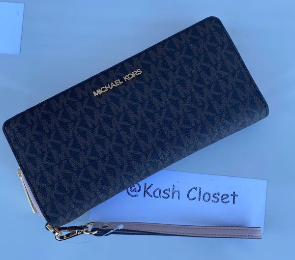 Michael Kors Large Logo Travel Continental Wallet - Powder blush/Brown - Image 2
