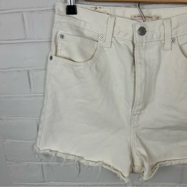 Levi’s Cream 70s High Slim Straight Cutoff Denim Shorts Size 27 - Image 5