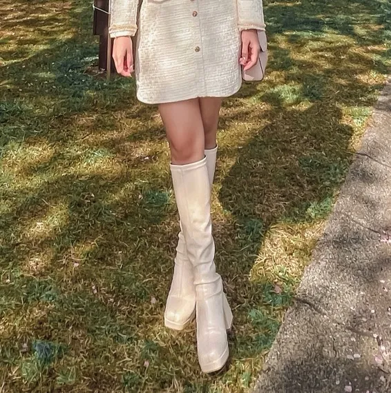 Beige Knee - Image 7