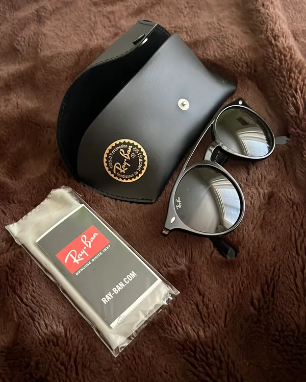 Ray-Ban Black Round Sunglasses - Image 9