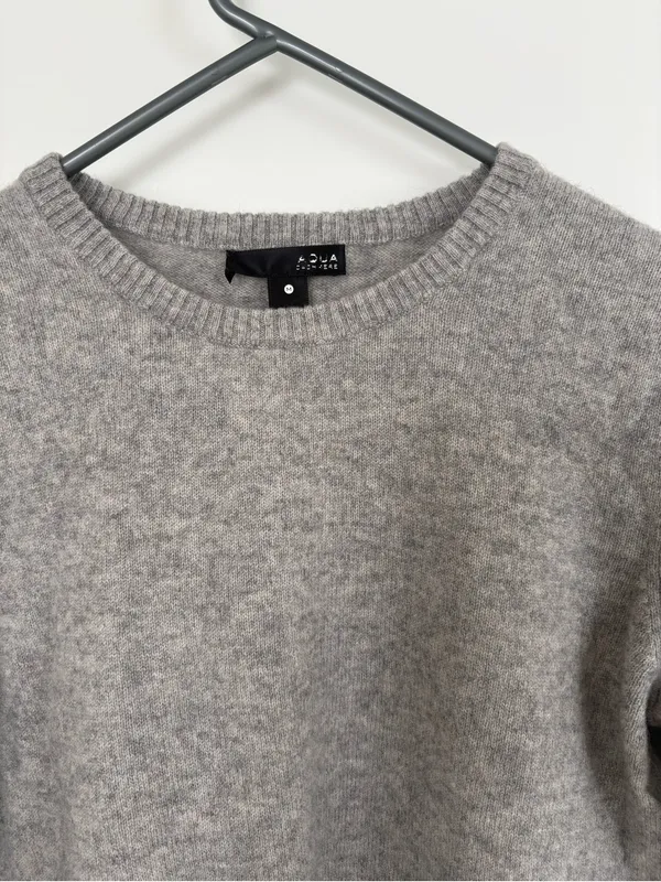 Aqua Cashmere Gray Black Star Sleeve 100% Cashmere Crew Neck Sweater Medium - Image 5