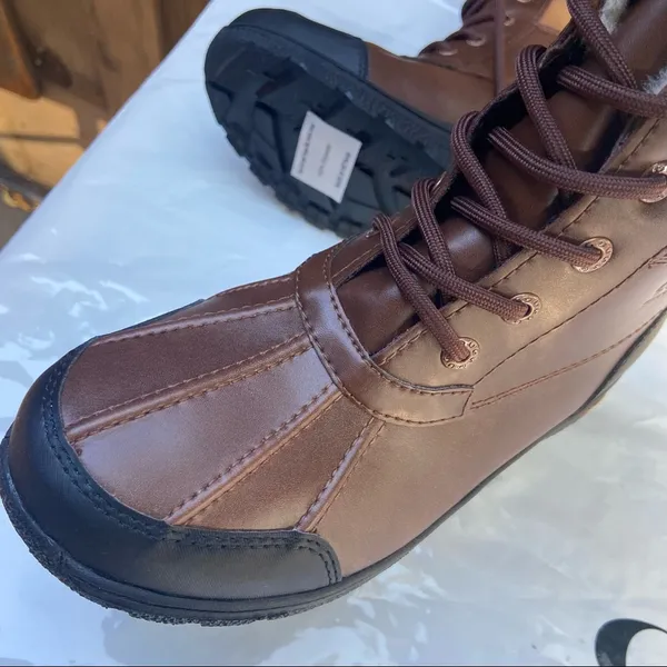 ugg boots size 6 butte ii cwr - Image 7
