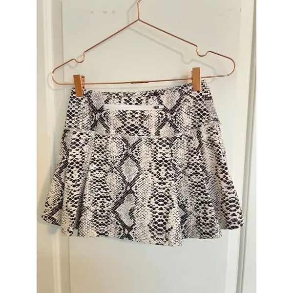 Soothfeel Tennis Skort Womens XS Black White Snakeskin Print Athletic Golf Mini‎ - Image 3