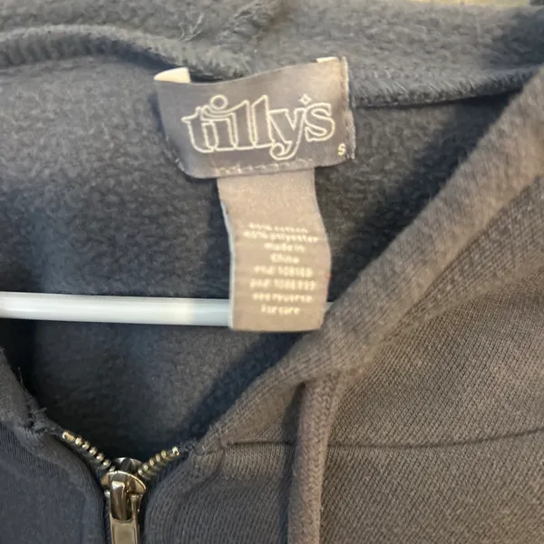 Tilly’s Blue/Gray Zip Up - Image 5
