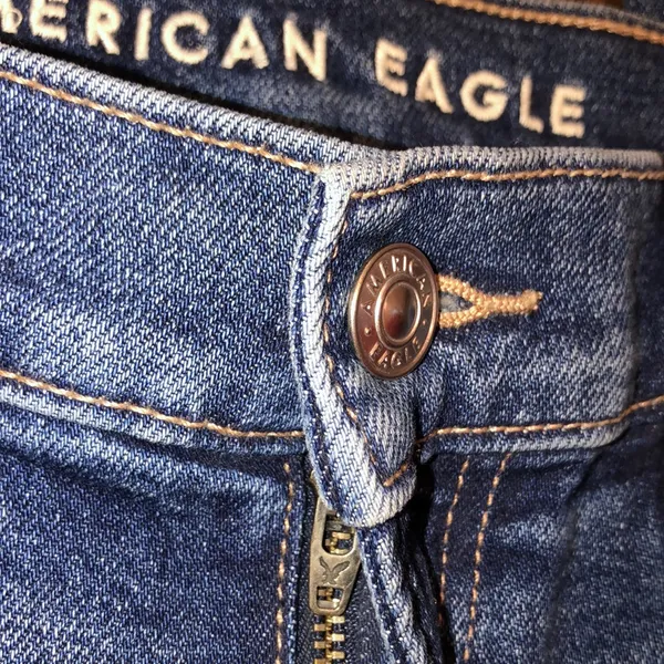 American Eagle 90’s skinny jeans size 4 regular - Image 2