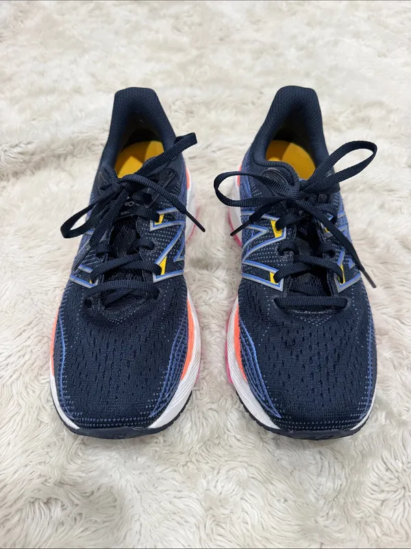 New Balance Fresh Foam 860v12 running shoes in Navy Woman’s Size 8.5 - Image 2