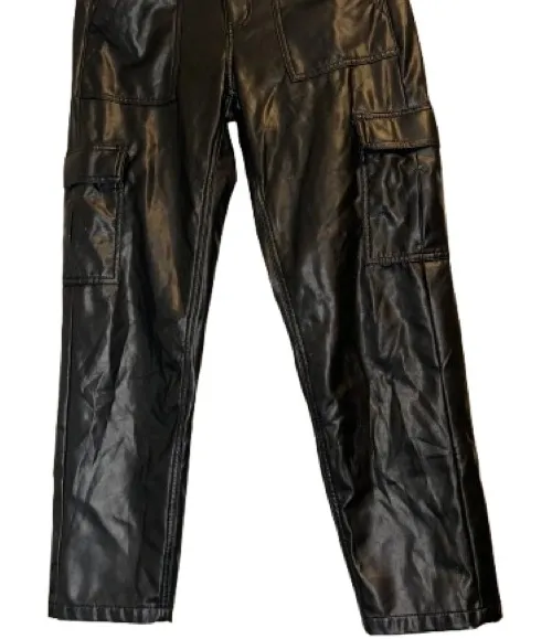 American Eagle Outfitters women’s Black Cargo Pants - Image 2