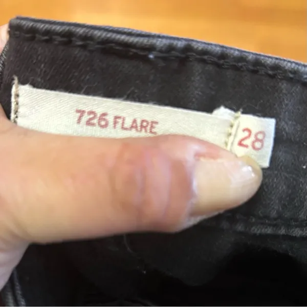 Levi’s Black 725 High Waisted Preppy Boho Coastal Cowgirl Western Flare Jeans 28 - Image 8