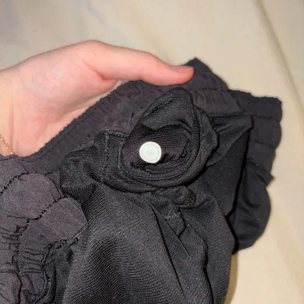 Lululemon Hotty Hot 4" shorts - Image 4