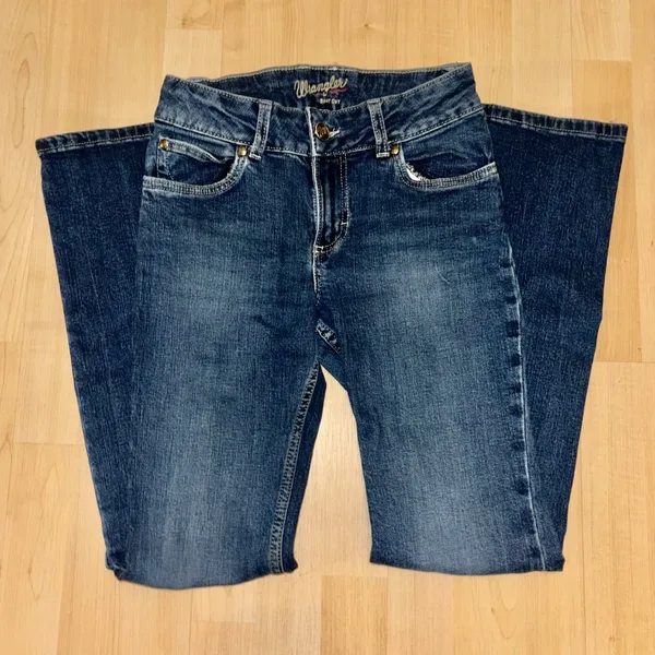 Wrangler Women's Retro Mae Bootcut Jeans - Image 2