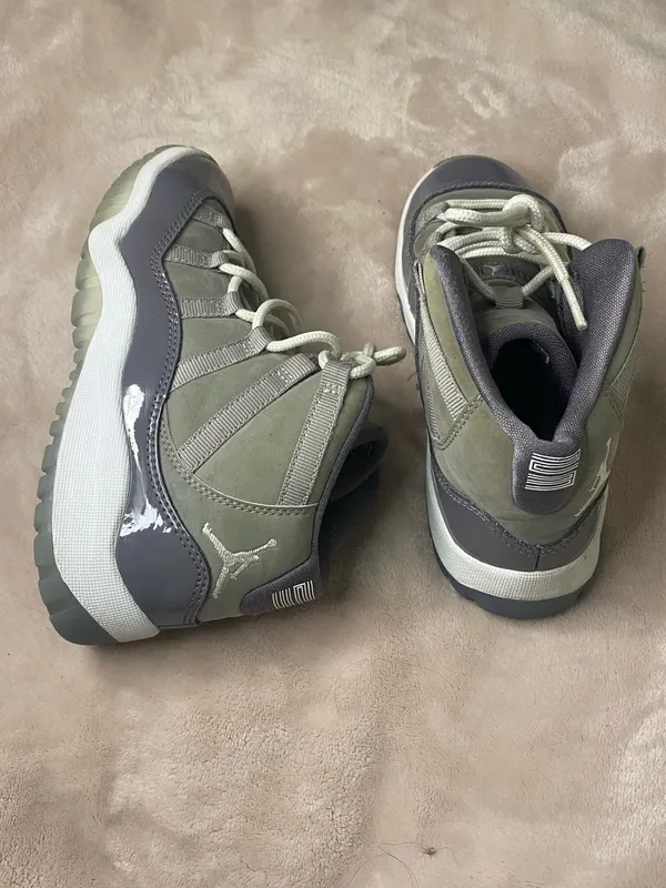 Air Jordan 11 Retro 'Cool Grey' kids shoes size 1.5Y - Image 4