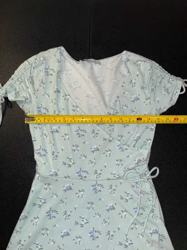 Hollister Floral Wrap Dress‎ Size S - Image 5