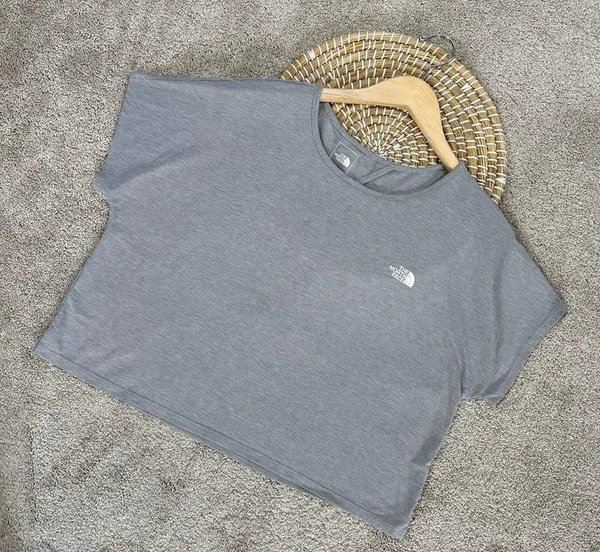 The North Face Wander Keyhole Crossback Crew Neck Shortsleeve Shirt in Gray L - Image 3