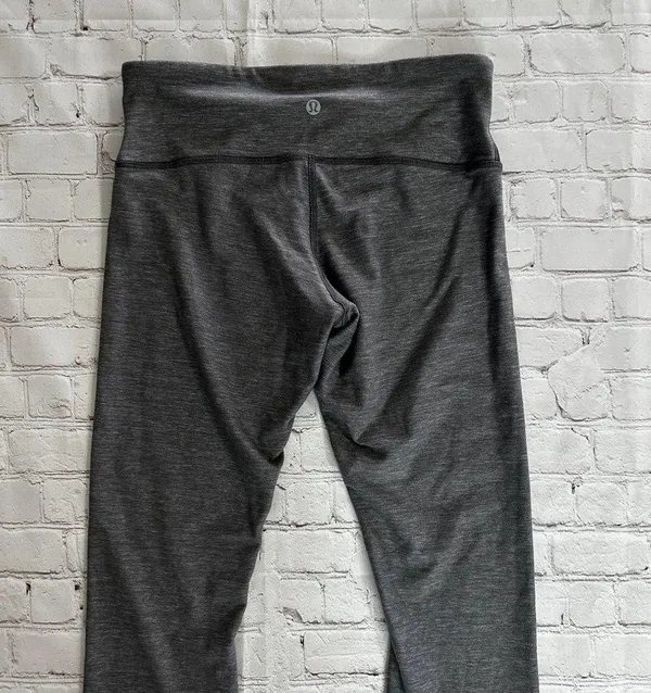 Lululemon leggings size 6 - Image 5