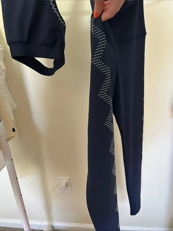 Beach riot navy blue set sports bra and leggings - Image 3