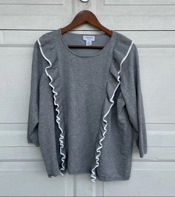 Carmen Marc Valvo Sweater Gray Grey White Ruffle Plus Size 2X - Image 2