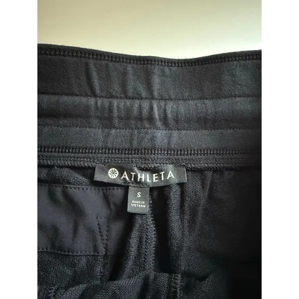 $59 New Athleta Bliss Short - Black - Small - Image 5