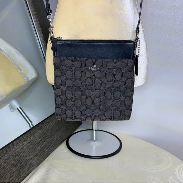 Coach Kitt Messenger Crossbody Bag Black & Signature Polished Pebble Leather - Image 10