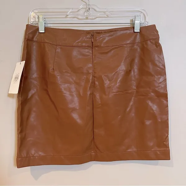 Mable Faux Leather Vegan Camel Mini Skirt Women's Size‎ Large Front Slit NWT - Image 3
