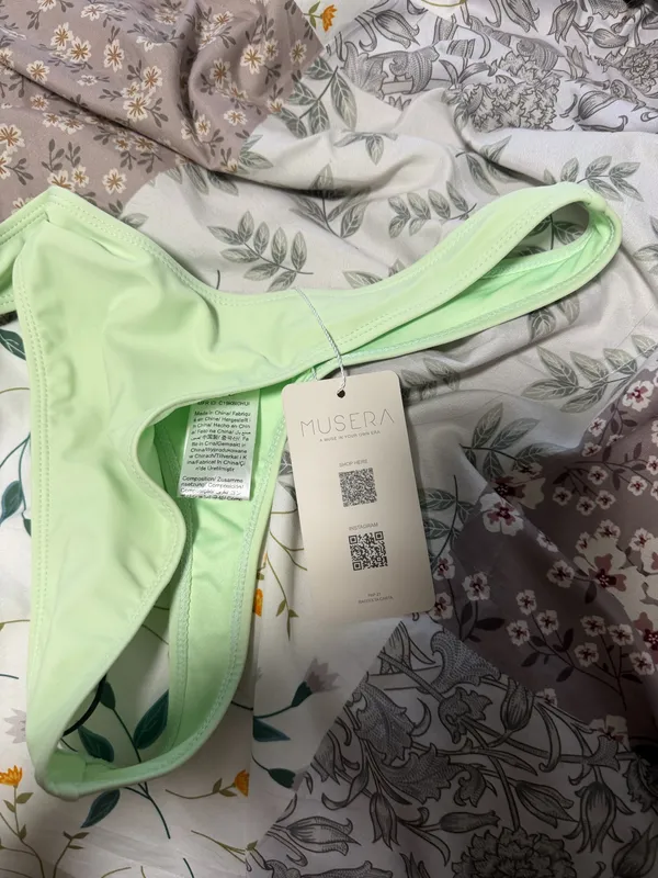 Green bikini bottom Size M - Image 3