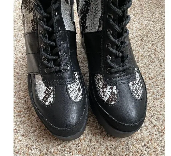 Boohoo Platform Combat Boots Lace Up Snake Print Sz 8 Steampunk Goth Whimsigoth - Image 5