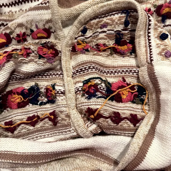 White Stag Cottagecore Sweater Vest Floral Embroidered Boho Grandma Fair Isle Nordic Large - Image 10