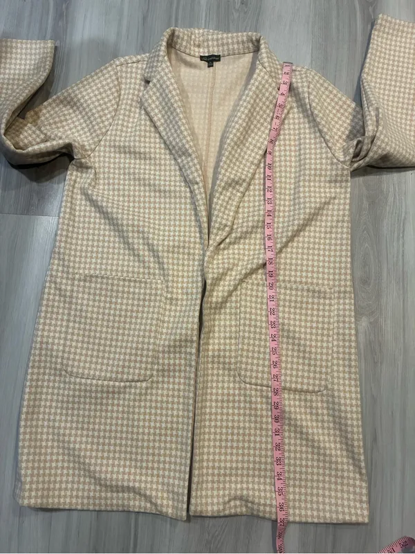 Shinestar Blazer in Cream and‎ Tan - Image 8