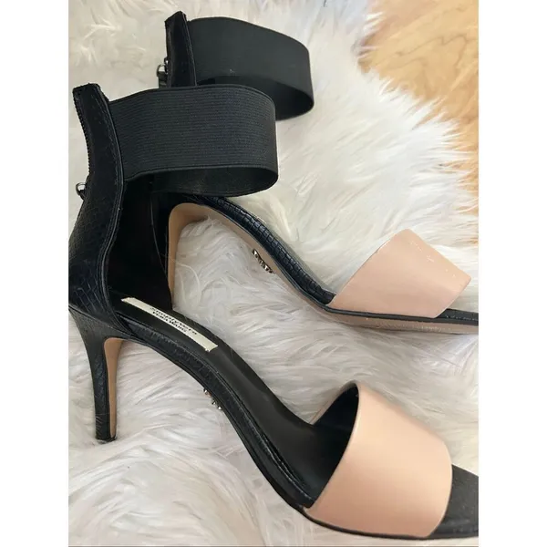 Simply Vera wang heels with straps stretchy size 6.5 black and tan going out - Image 6