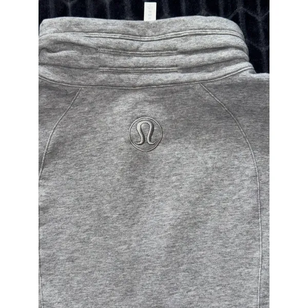 Lululemon Women's Gray Light as Warmth Jacket Full Zip Size 10 - Image 4
