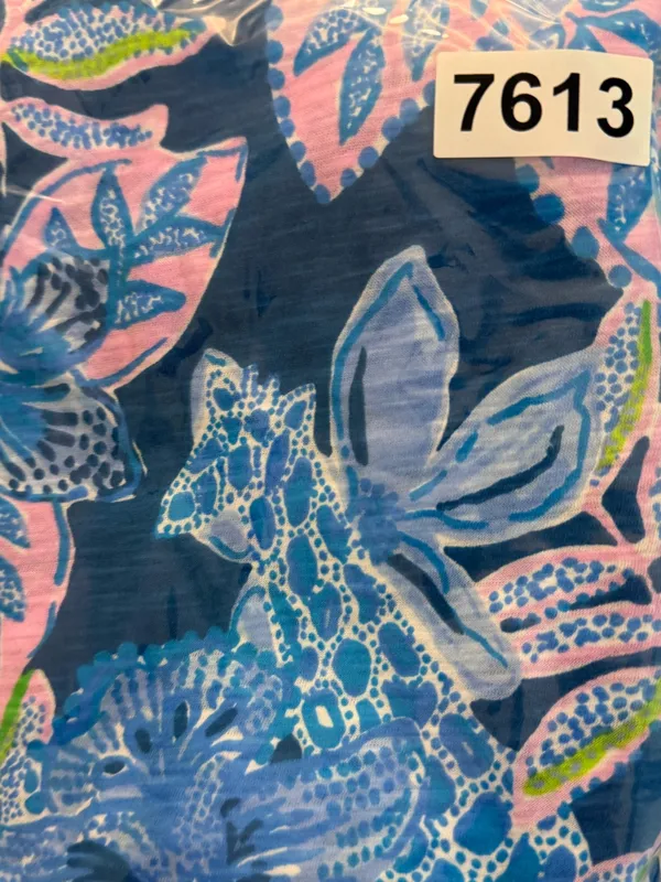 Lilly Pulitzer Etta V-neck T-shirt in Macaw Blue - Image 6