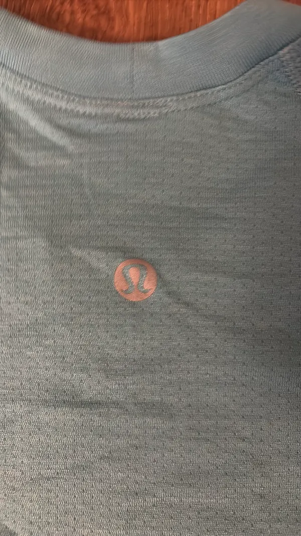 Lululemon Swiftly Tech Short Sleeve Cropped 2.0 - Image 2