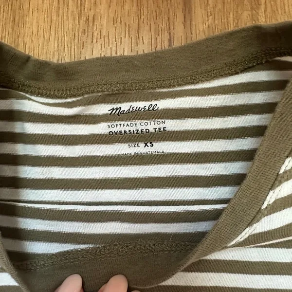 Madewell Striiped Softfade Cotton Oversized Tee in Capers XS - Image 3
