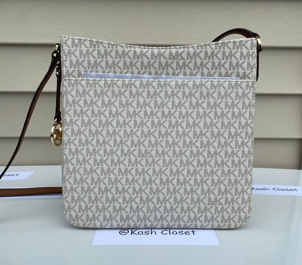 Michael Kors JST LG Messenger Leather Crossbody Bag - Image 2