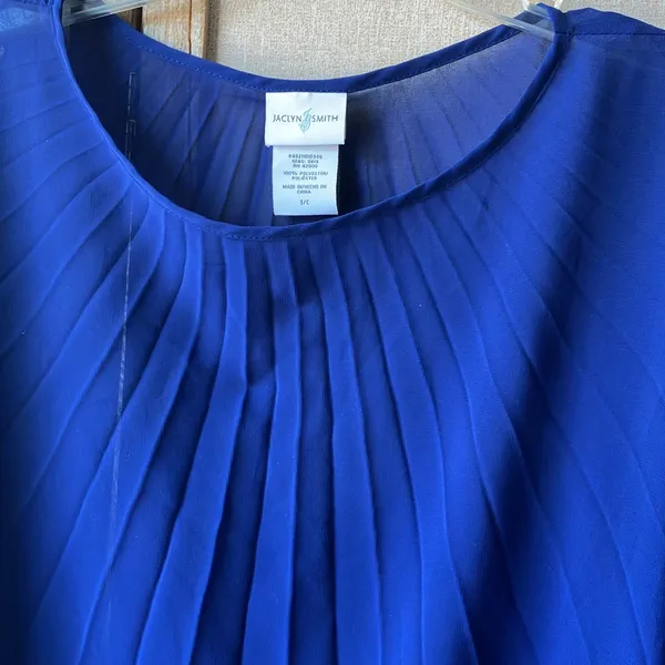 FINAL MARKDOWN Jaclyn Smith two piece set small - Image 4