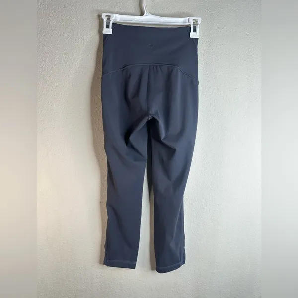 Lululemon Wunder Under Hi-Rise 23” tights size 4 - Image 2