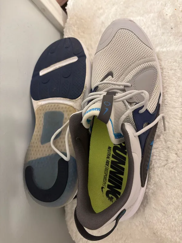 Nike Sneakers grey white netting running sneakers sz11.5 - Image 4