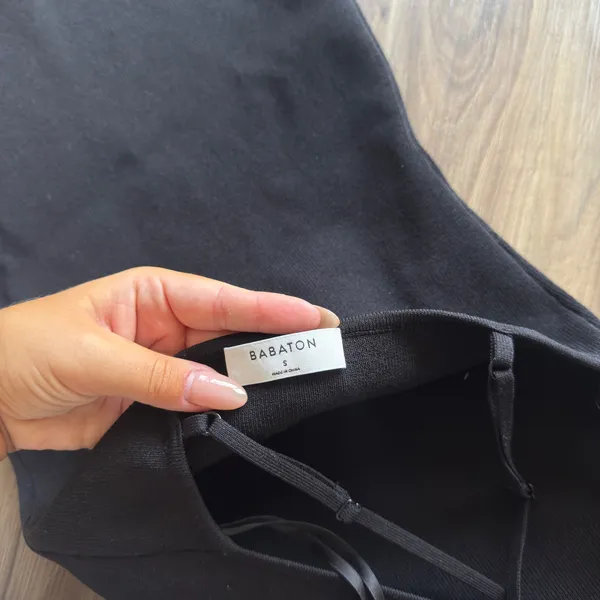 Aritzia Babaton Sculpt Knit Dress - Image 3